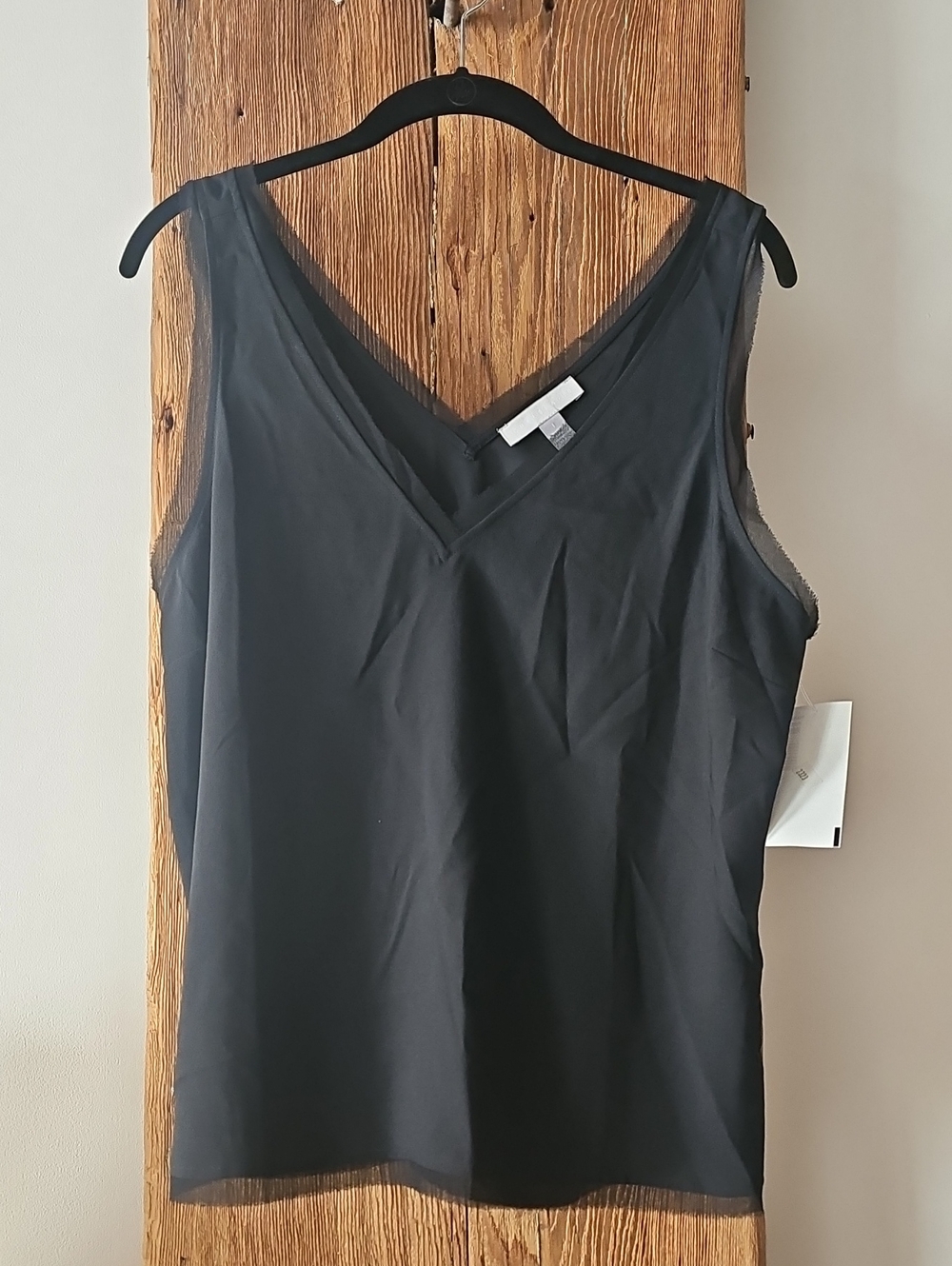 Chelsea28 Women's Black V-Neck Sleeveless Top Sheer Raw Edge Nwt Size Large